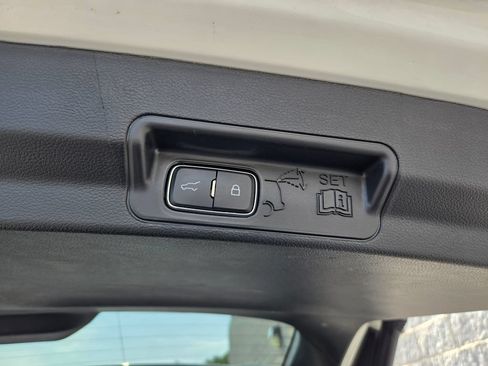 Used 2024 Ford Explorer ST w/ Equipment Group 401A AWD/4WD image 43