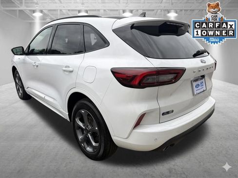 Used 2023 Ford Escape ST-Line w/ Tech Pack #1 AWD/4WD image 3