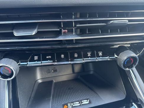 New 2026 Chevrolet Traverse RS w/ LPO, Floor Liner Package image 10