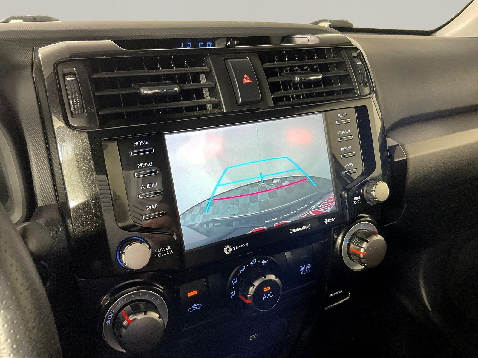 Used 2022 Toyota 4Runner TRD Off-Road AWD/4WD image 14