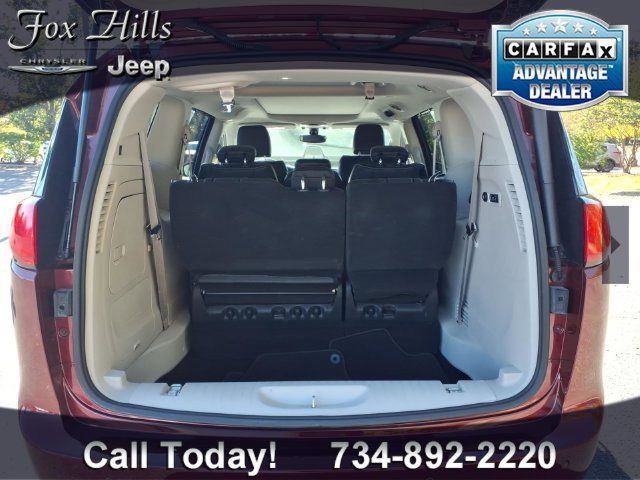 Used 2020 Chrysler Pacifica Limited w/ 8-pass Seating Package FWD image 10