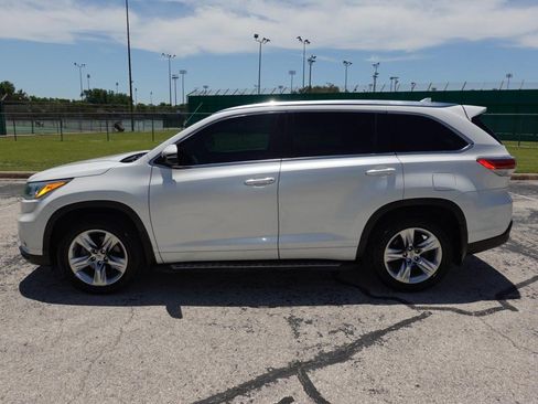 Used 2014 Toyota Highlander Limited FWD image 4