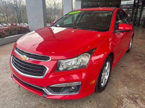 Used 2016 Chevrolet Cruze LT image 3