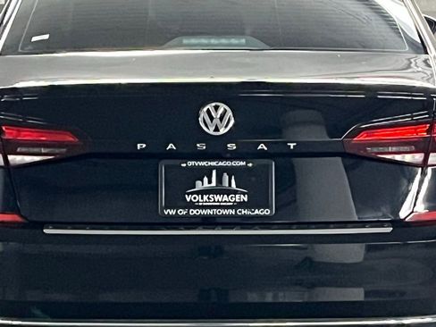Used 2021 Volkswagen Passat 2.0T SE image 34