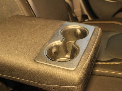 Used 2016 Jeep Cherokee Latitude w/ Cold Weather Group image 15