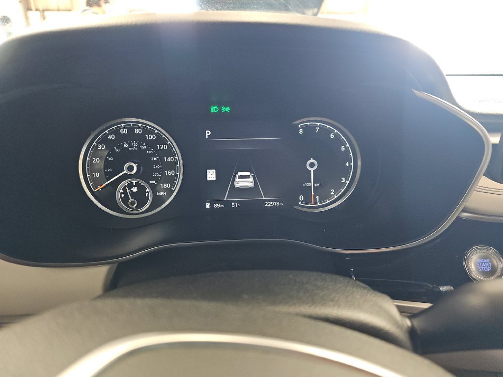 Used 2024 Genesis G70 2.5T AWD/4WD image 3