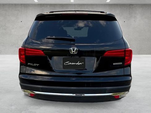 Used 2018 Honda Pilot Touring image 15