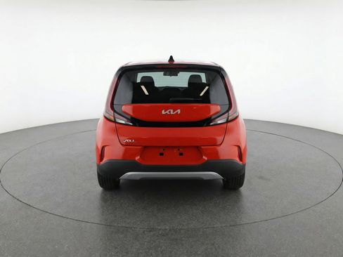 Used 2025 Kia Soul LX w/ LX Technology Package image 7