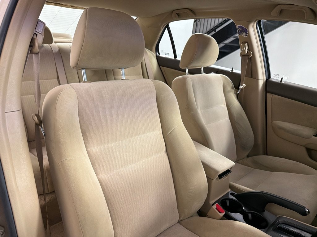 Used 2003 Honda Accord LX image 19