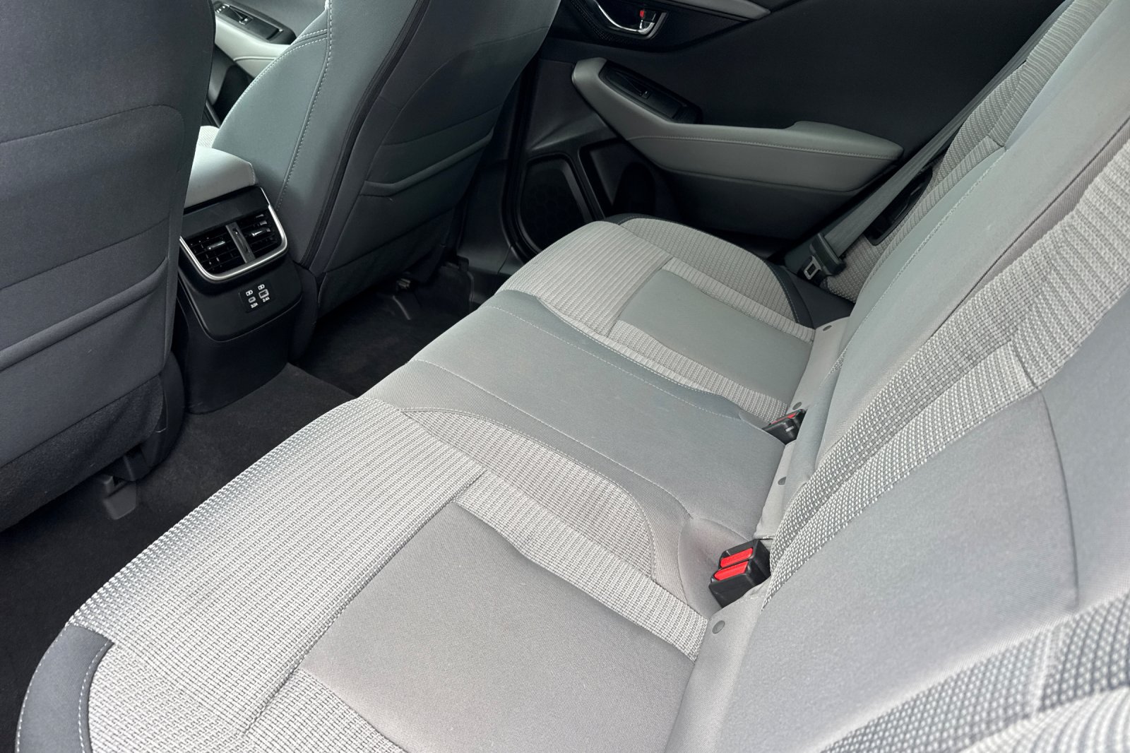 Certified 2025 Subaru Outback Premium AWD/4WD image 12