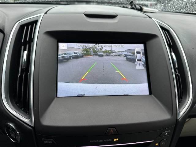 Used 2016 Ford Edge Titanium w/ Technology Package FWD image 18