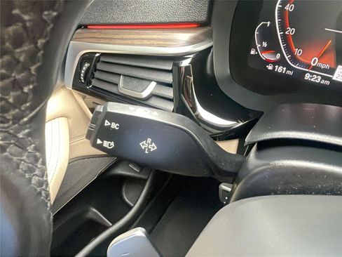 Used 2022 BMW 540i w/ M Sport Package image 23