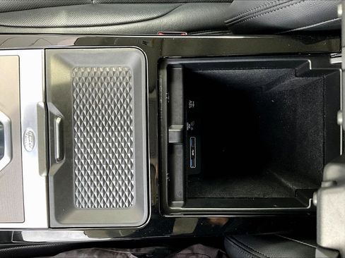 Used 2020 Land Rover Range Rover Evoque S image 32