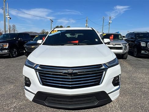 Certified 2023 Chevrolet Traverse Premier image 2