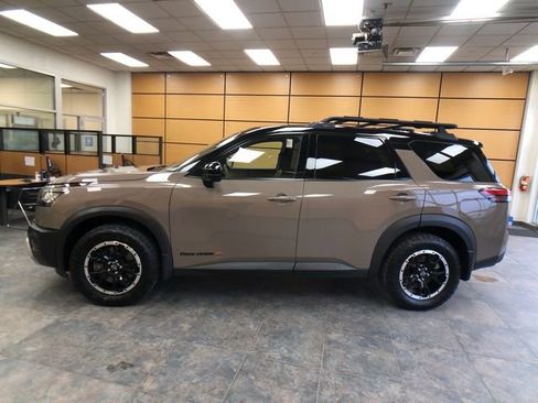 Used 2023 Nissan Pathfinder Rock Creek image 4