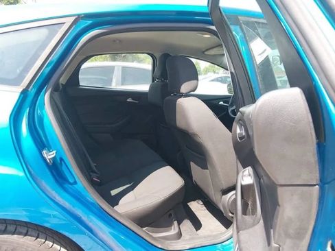 Used 2015 Ford Focus SE FWD image 5