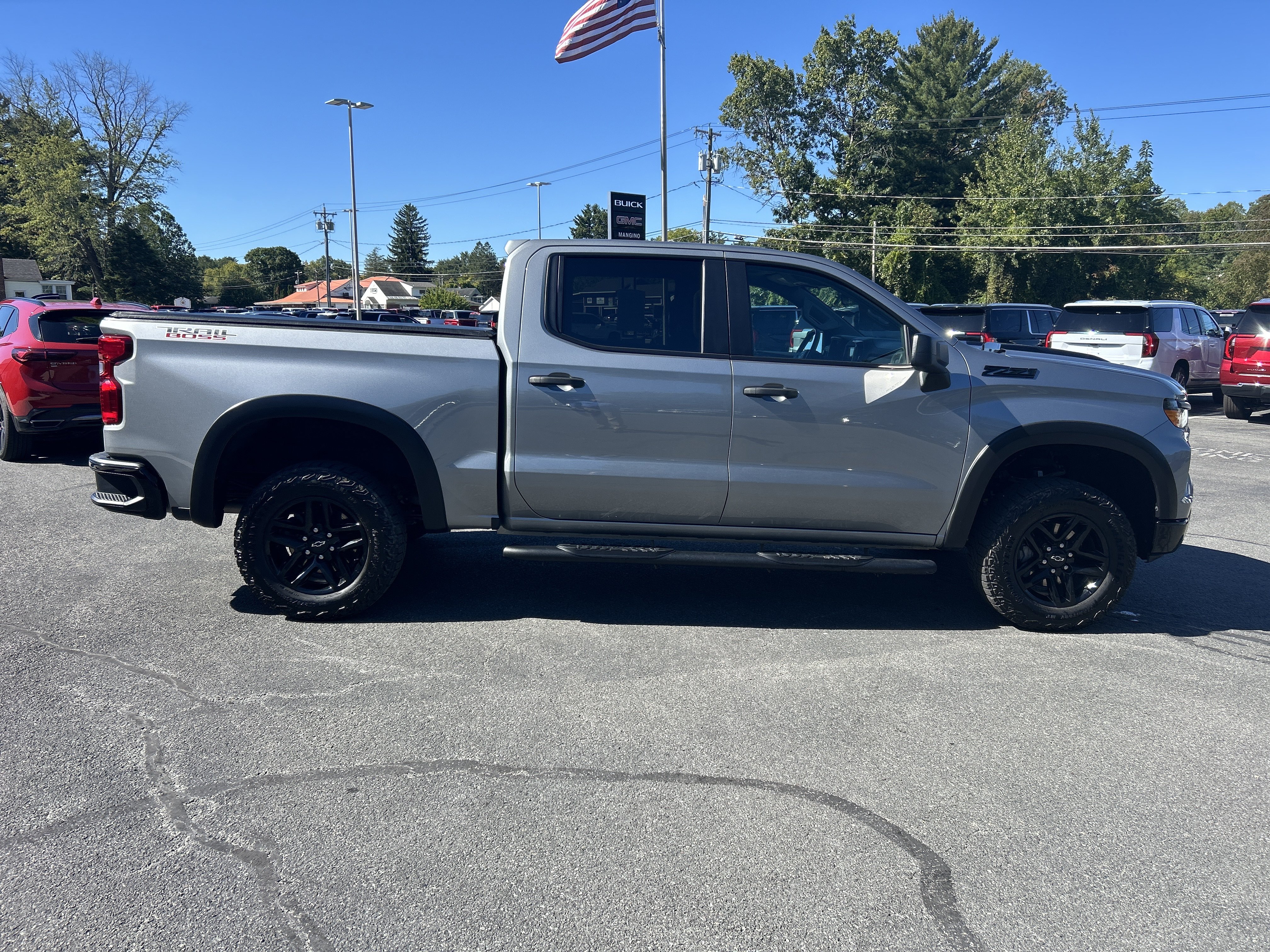 Used 2024 Chevrolet Silverado 1500 Custom Trail Boss w/ LPO, Dark Essentials Package AWD/4WD image 15