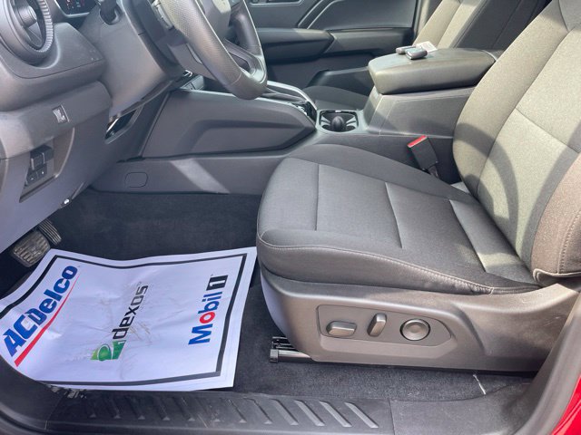 Used 2024 Chevrolet Colorado W/T w/ WT Convenience Package II RWD image 5