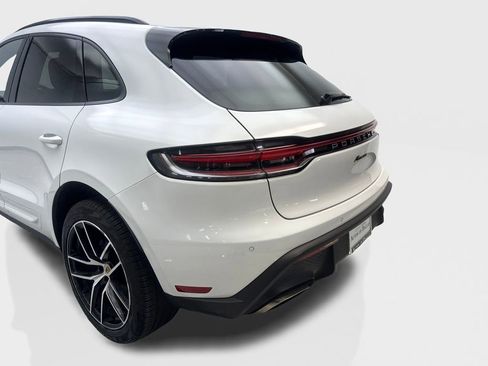 Used 2023 Porsche Macan AWD/4WD image 19