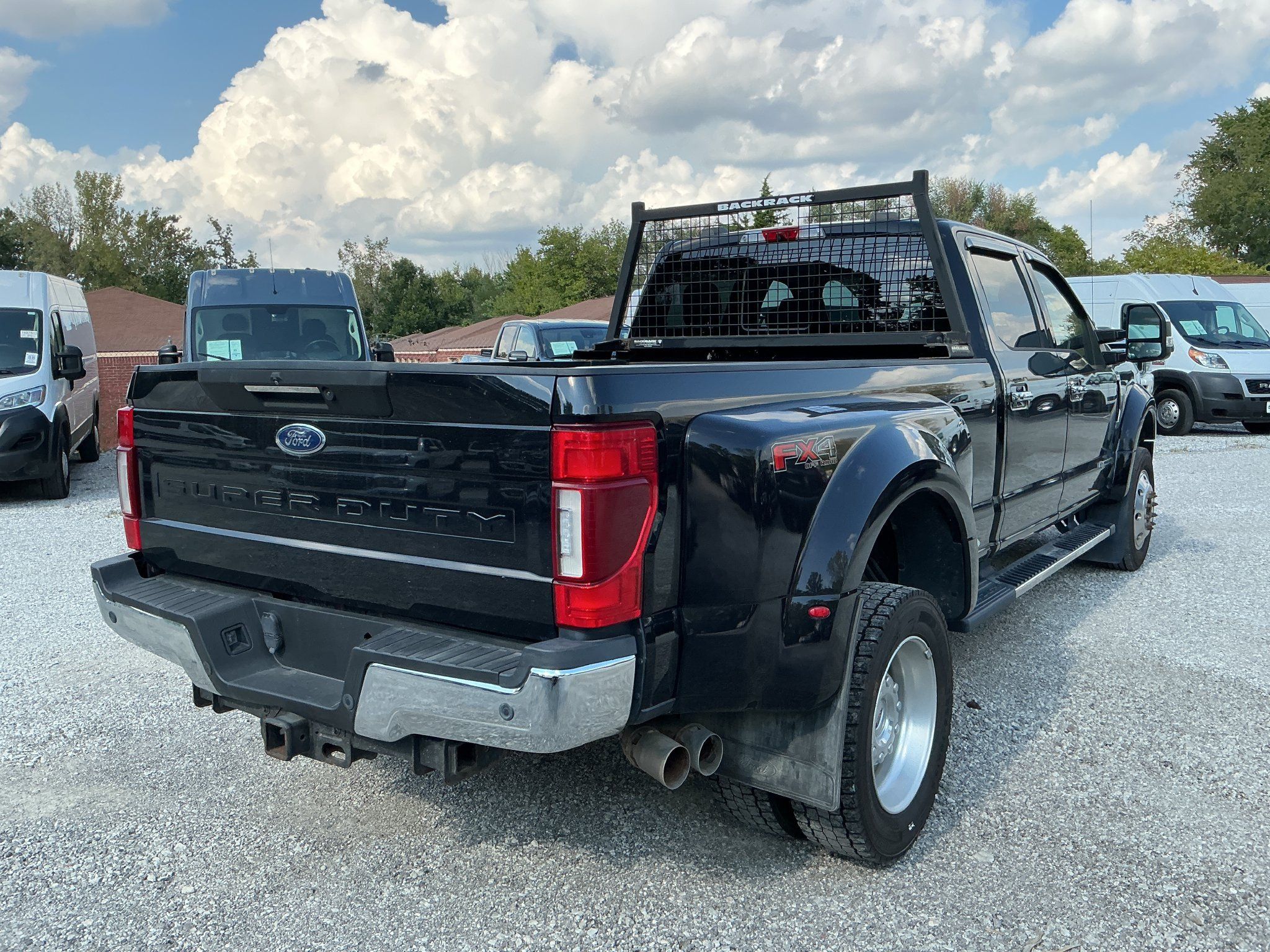 Used 2021 Ford F450 Lariat w/ Lariat Ultimate Package AWD/4WD image 3