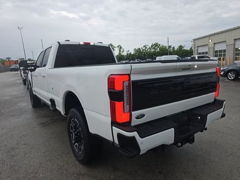 Used 2026 Ford F350 Platinum AWD/4WD image 3