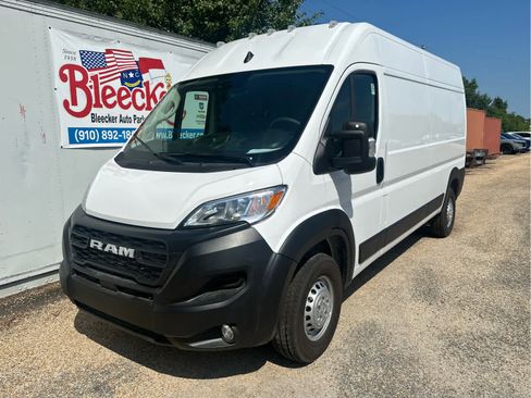 New 2025 RAM ProMaster 2500 w/ Convenience Group image 6