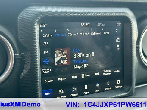 Used 2023 Jeep Wrangler Sahara image 29