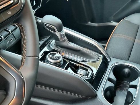 New 2026 GMC Canyon AT4 AWD/4WD image 19