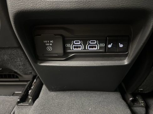 New 2025 Jeep Grand Cherokee Limited w/ Luxury Tech Group II image 29