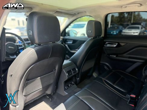 Used 2020 Jaguar F-PACE Prestige AWD/4WD image 17