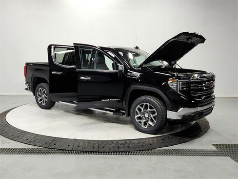 New 2026 GMC Sierra 1500 SLT w/ SLT Premium Plus Package image 9