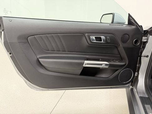 Used 2023 Ford Mustang Premium image 8