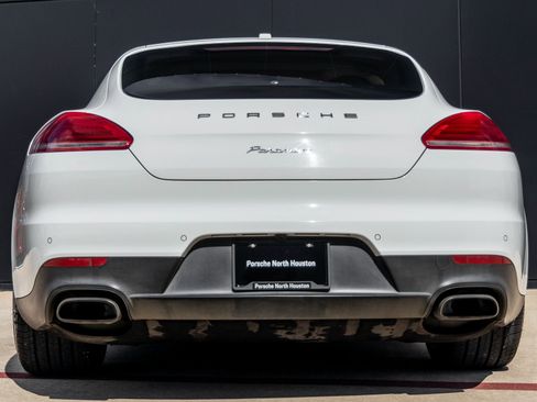 Used 2016 Porsche Panamera Edition image 10