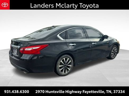 Used 2017 Nissan Altima 2.5 SV FWD image 4