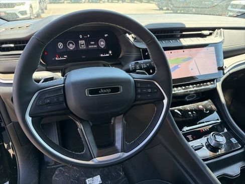 New 2026 Jeep Grand Cherokee L 4WD image 15