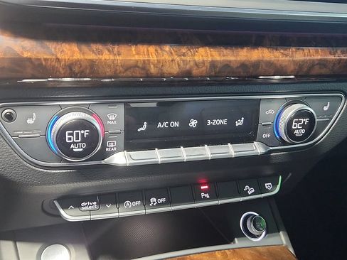 Used 2018 Audi Q5 Prestige AWD/4WD image 16