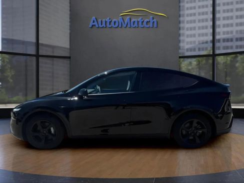 Used 2026 Tesla Model Y Long Range AWD/4WD image 6