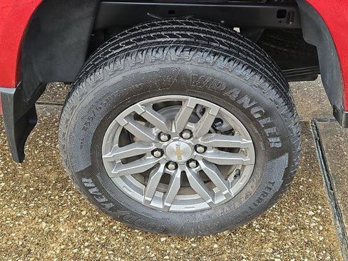 Used 2023 Chevrolet Colorado LT w/ LT Convenience Package II image 28