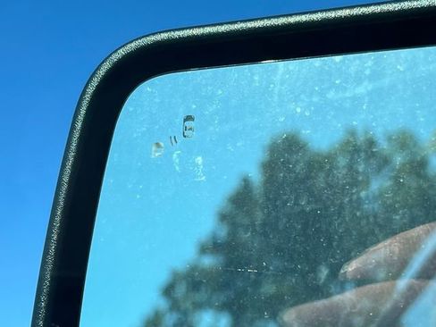 New 2025 Ford Bronco Raptor image 12