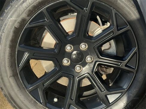 Used 2022 Toyota Highlander L image 9