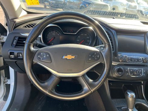 Used 2014 Chevrolet Impala LT w/ Premium Seating Package image 10