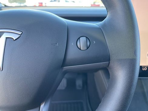 Used 2022 Tesla Model 3 Long Range image 21