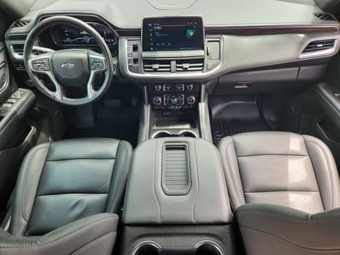 Used 2022 Chevrolet Suburban Z71 w/ Luxury Package AWD/4WD image 26