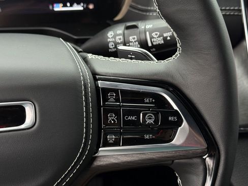 New 2025 Jeep Grand Cherokee Overland w/ Adv Protech Group III image 28