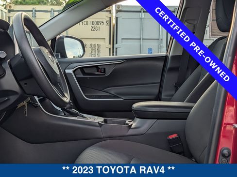 Used 2023 Toyota RAV4 LE AWD/4WD image 21