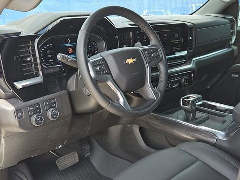 Used 2025 Chevrolet Silverado 1500 LTZ AWD/4WD image 28