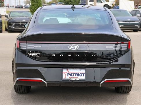 New 2026 Hyundai Sonata SEL FWD image 4