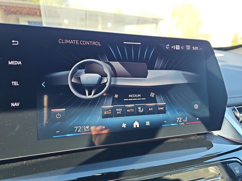 New 2026 BMW X1 xDrive28i w/ Convenience Package image 22