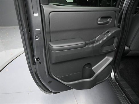 New 2026 Nissan Frontier SV image 33