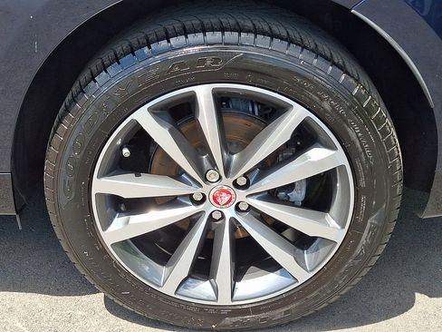 Used 2023 Jaguar F-PACE S AWD/4WD image 11